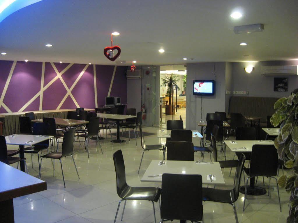Casuarina Hotel Kota Kinabalu Extérieur photo