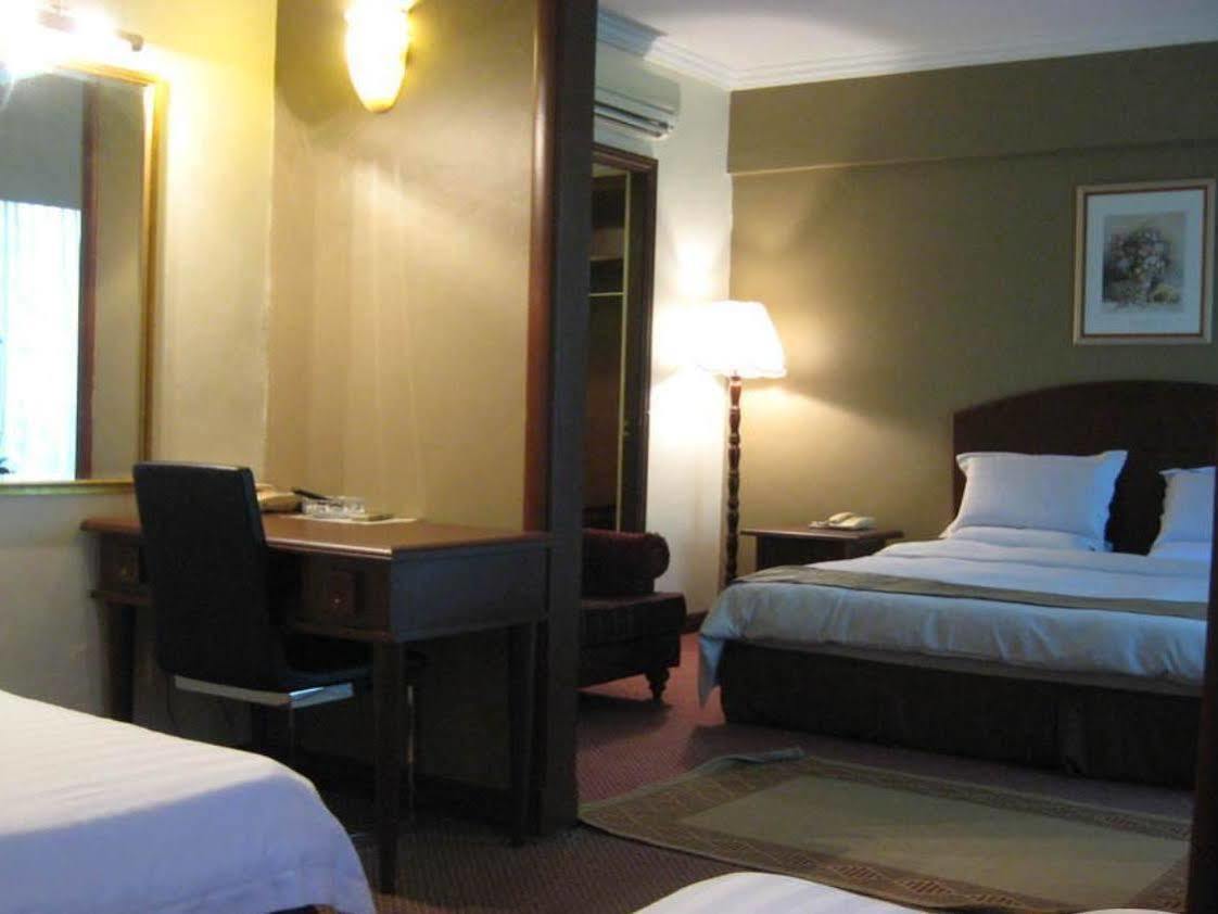 Casuarina Hotel Kota Kinabalu Extérieur photo